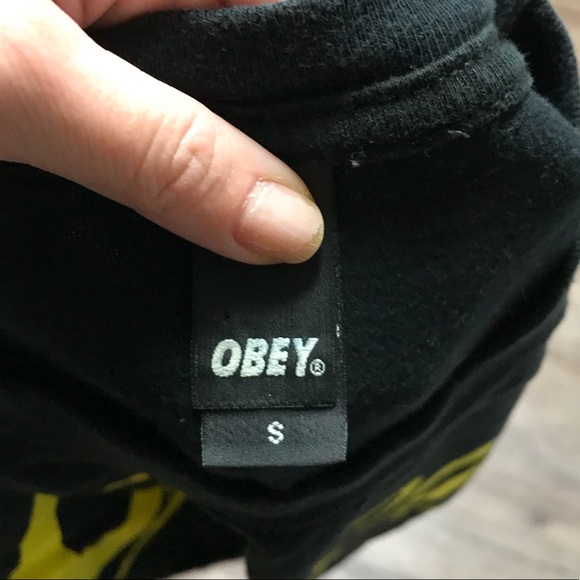 Obey - Vintage Lightning Logo Shirt - Picture 3 of 3